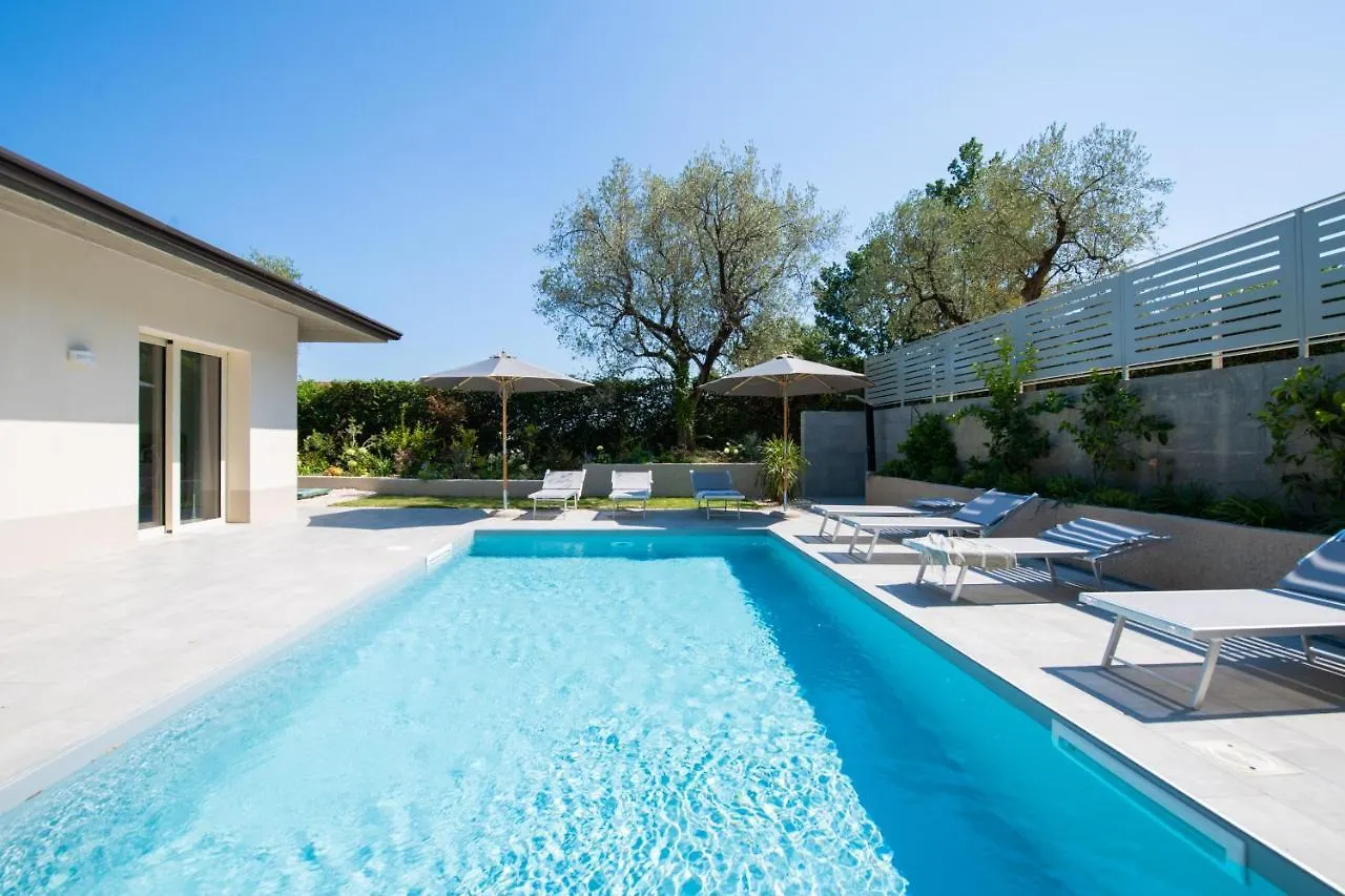 L'Agrumeto Manerba del Garda Guest house